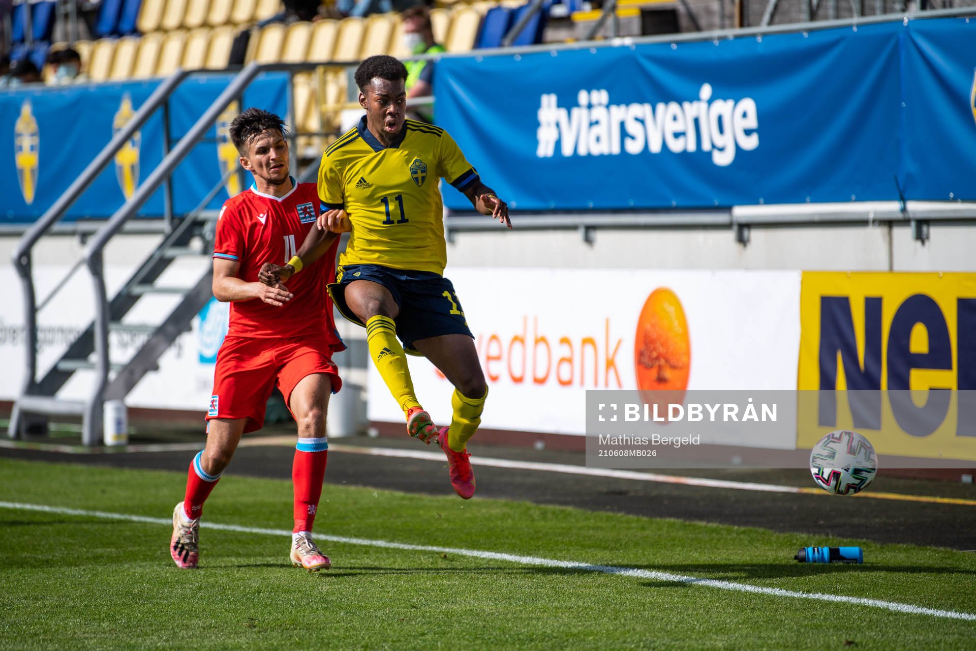 Yannick Schaus of Luxembourg and Anthony Elanga of Sweden