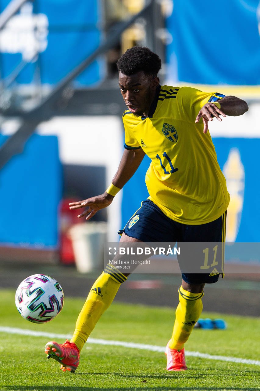 Anthony Elanga of Sweden