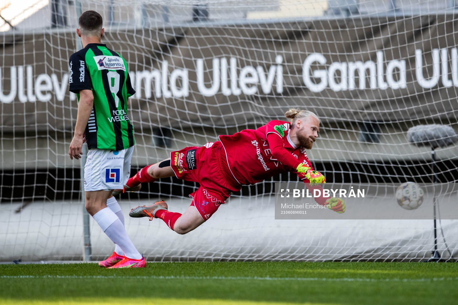 GAIS målvakt Mathias Karlsson släpper in 0-1