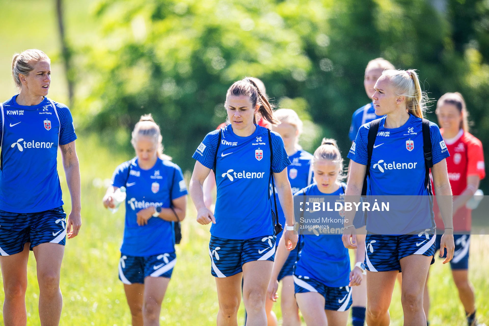 Elise Thorsnes, Emilie Bosshard Haavi and Maria