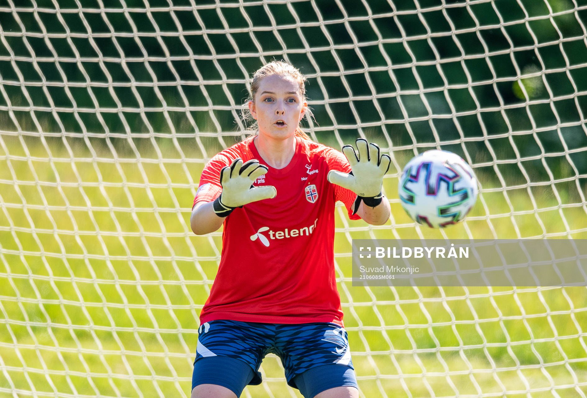 Goalkeeper Guro Pettersen of the Norwegian women’s