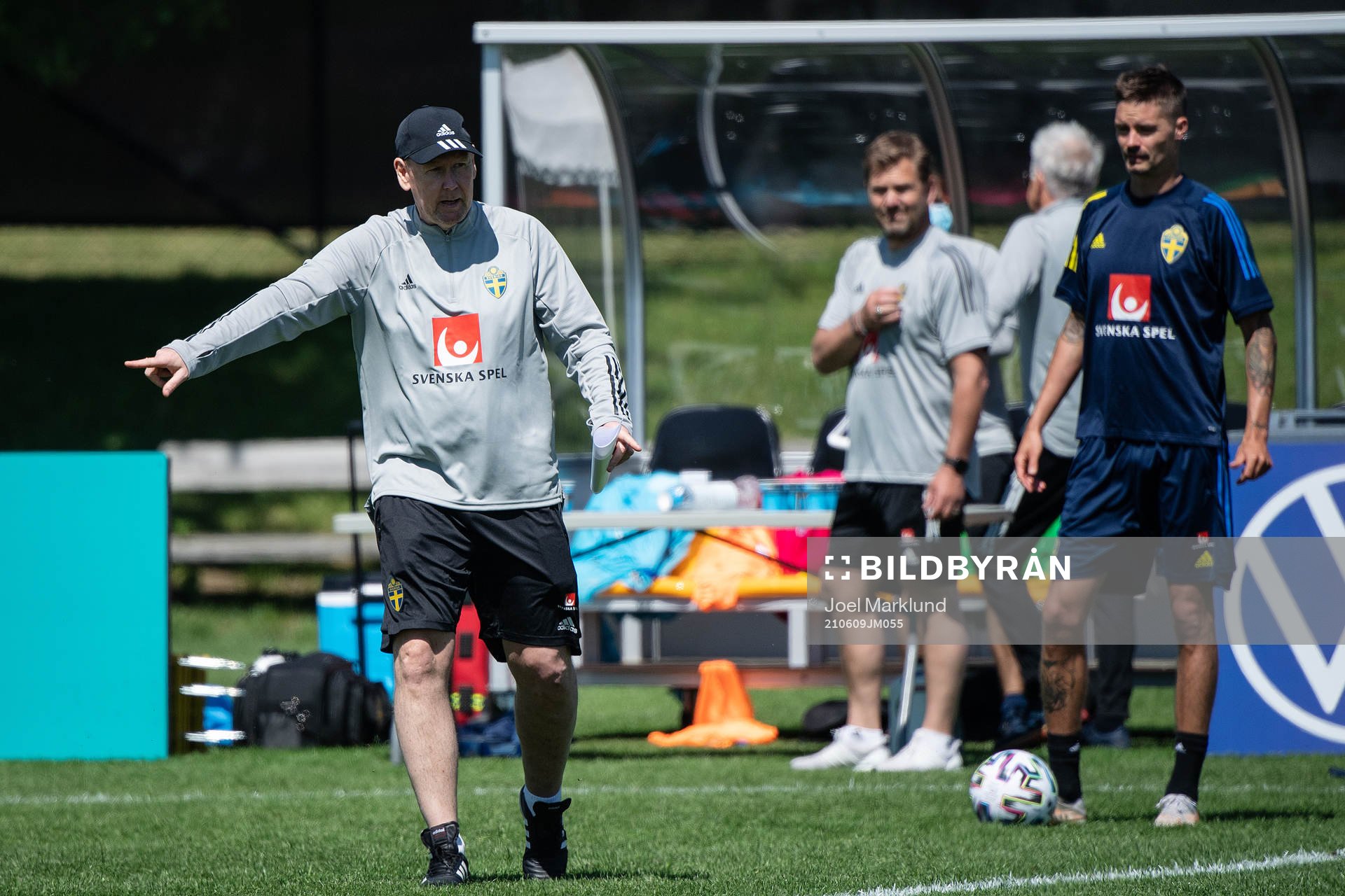 assistant coach Peter Wettergren of the Swedish national