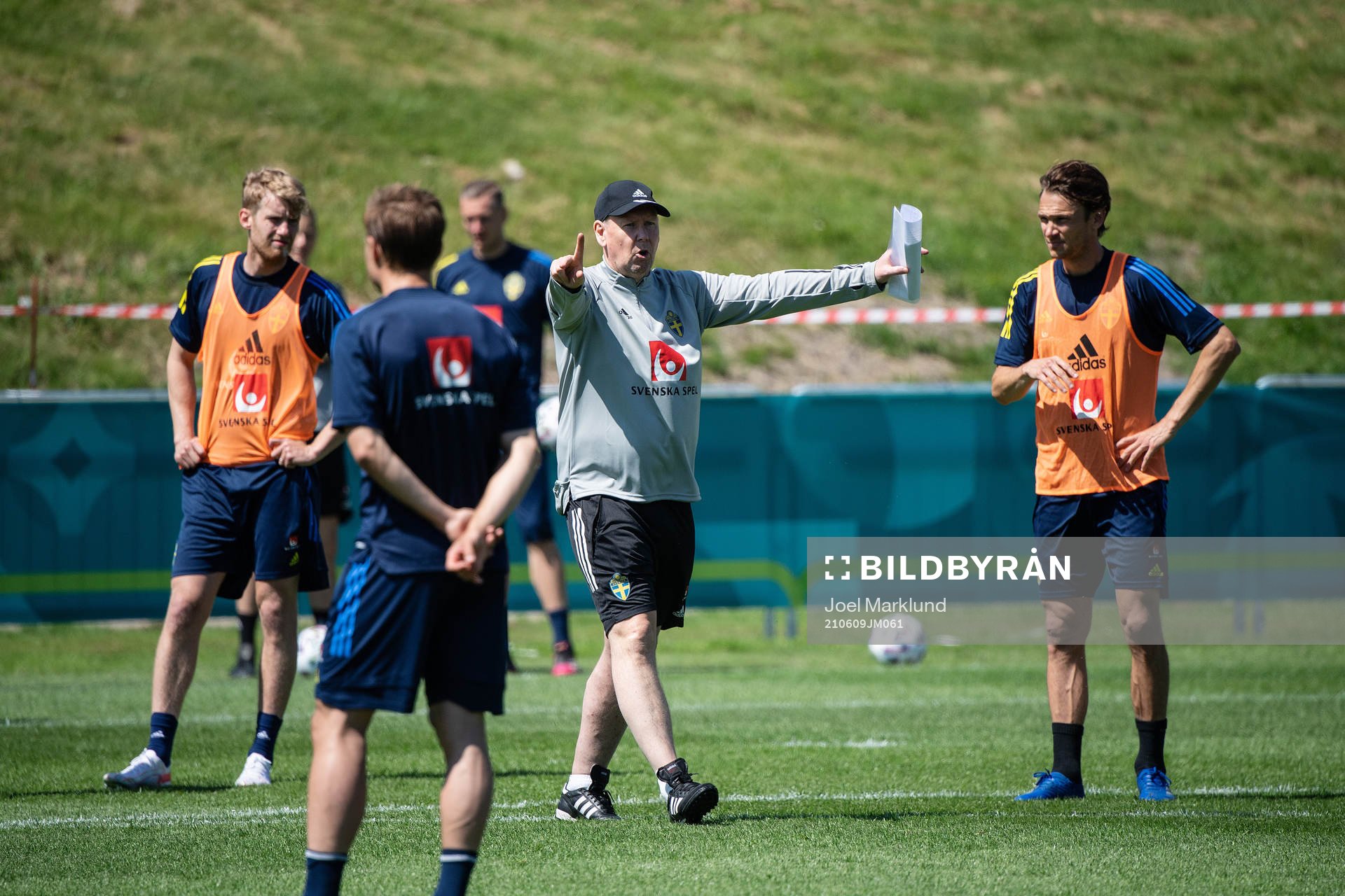 assistant coach Peter Wettergren of the Swedish national