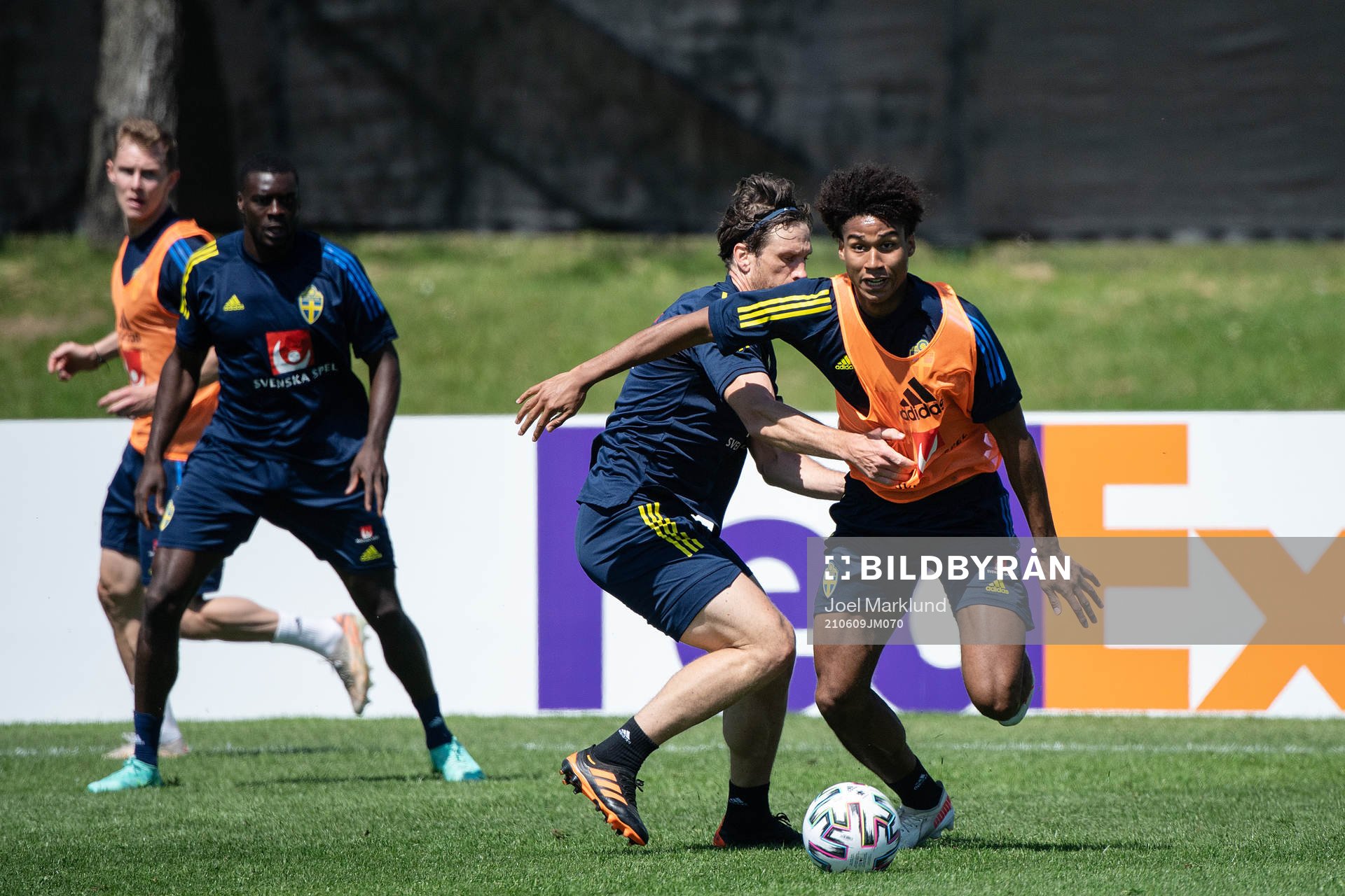 Gustav Svensson and Jens Cajuste of the Swedish national