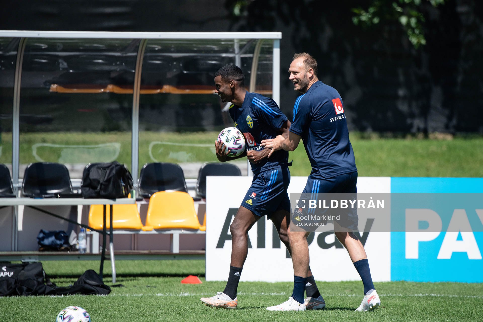 Alexander Isak and Andreas Granqvist of the Swedish