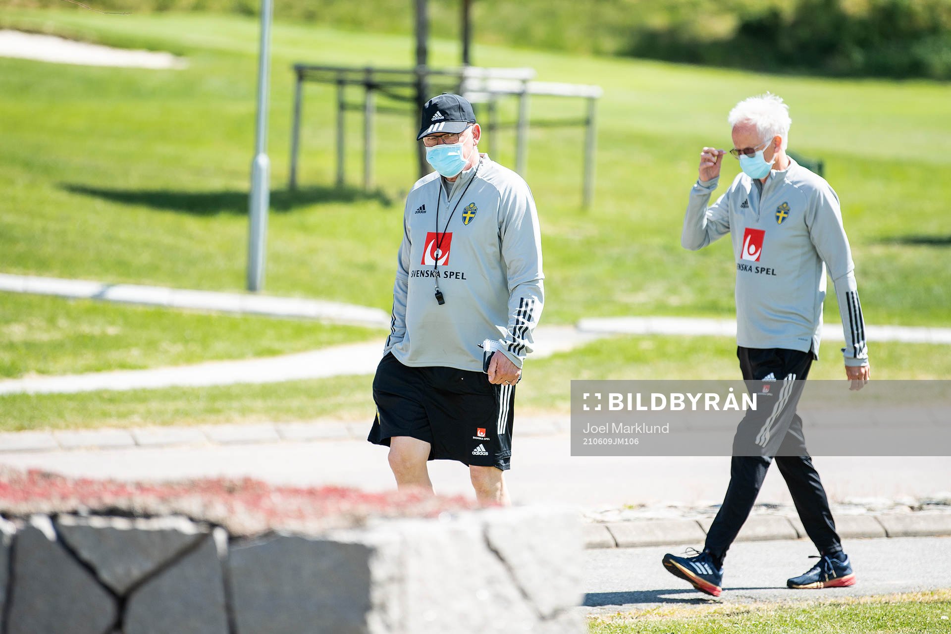 Janne Andersson, head coach and team doctor Anders Valentin