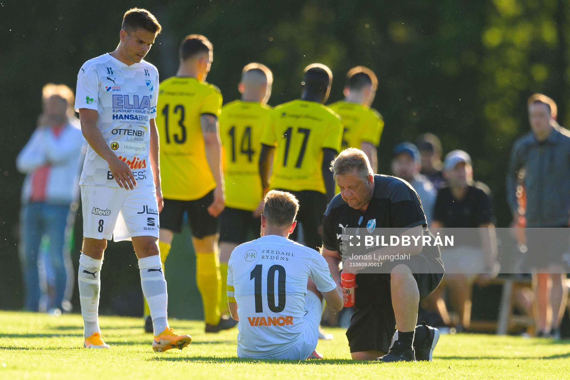 Bergas Oskar Engström får vård på planen