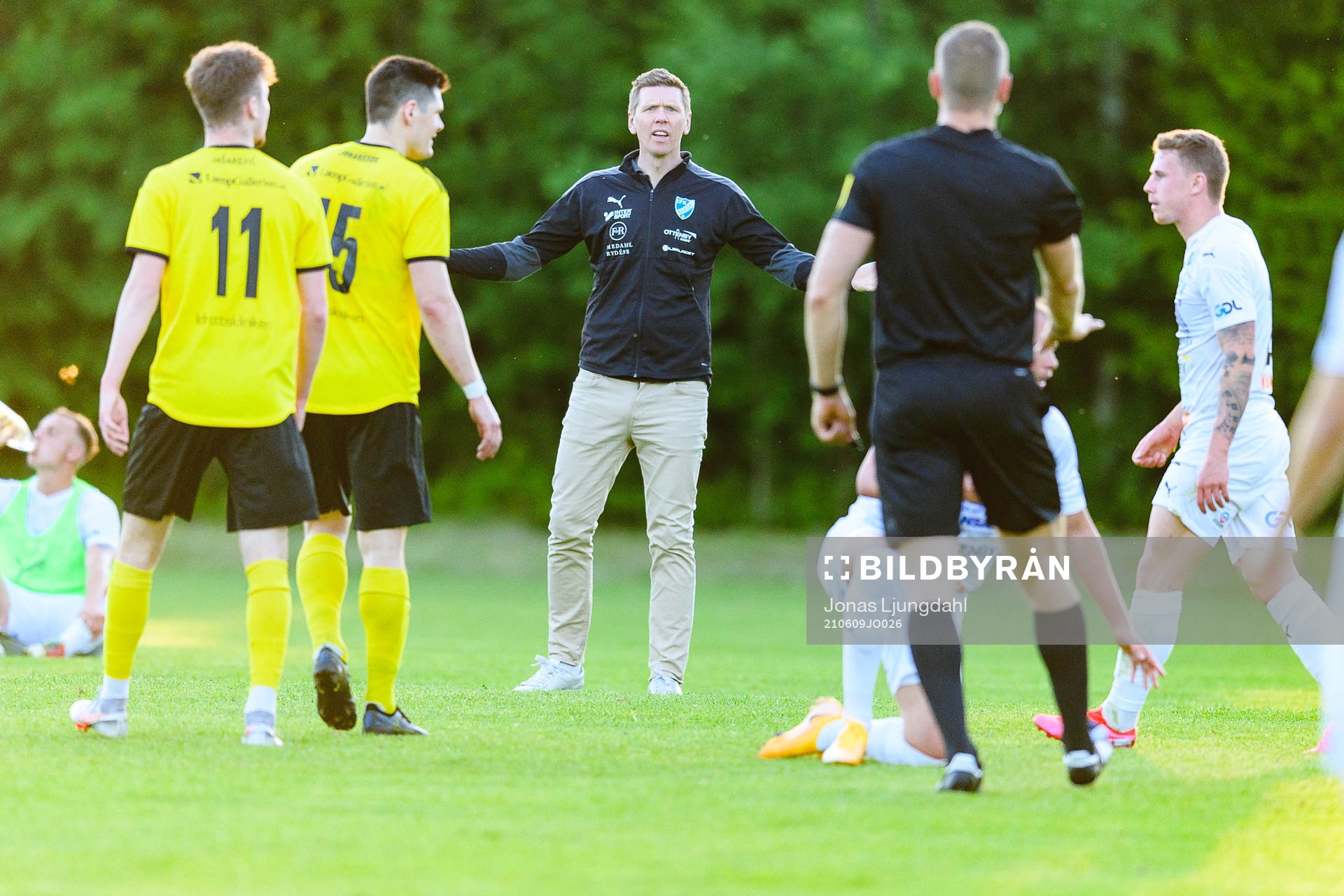 Bergas David Elm under fotbollsmatchen i division 2 södra Götaland mellan Räppe och Berga den 9 juni 2021 i Växjö. 
