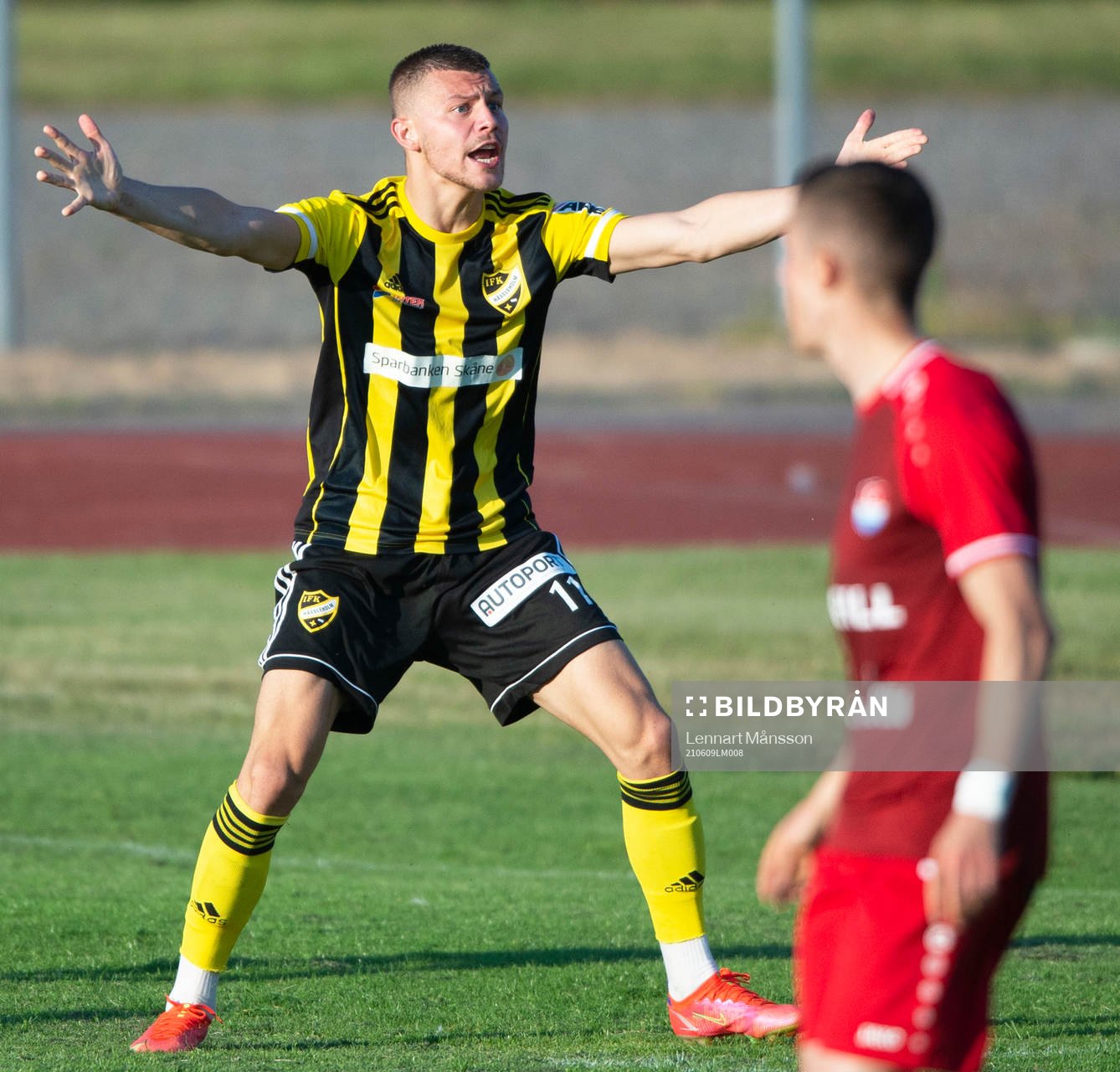 IFK Hässleholms Ivan Danielsson Andanovski i matchen i