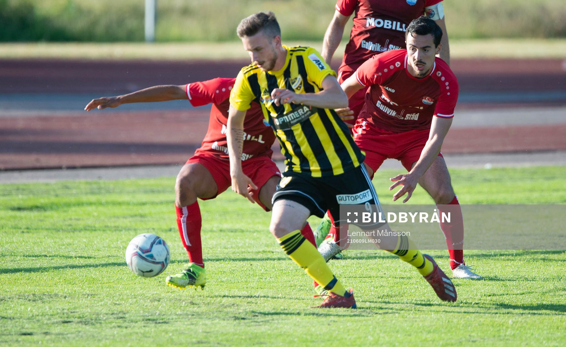 IFK Hässleholms Max Sandberg i matchen i division 2 Södra