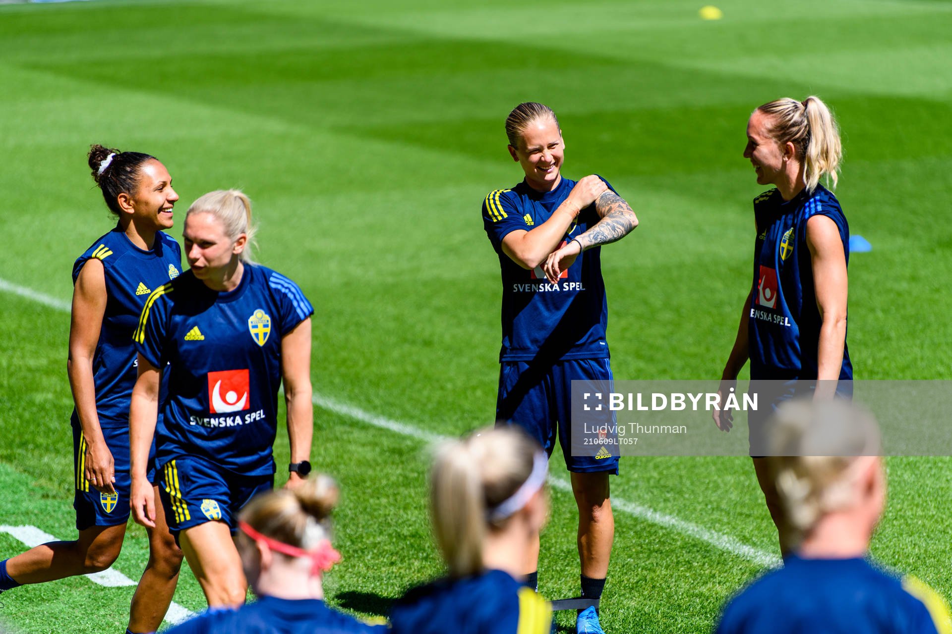Madelen Janogy, Jonna Andersson, Filippa Curmark and Julia