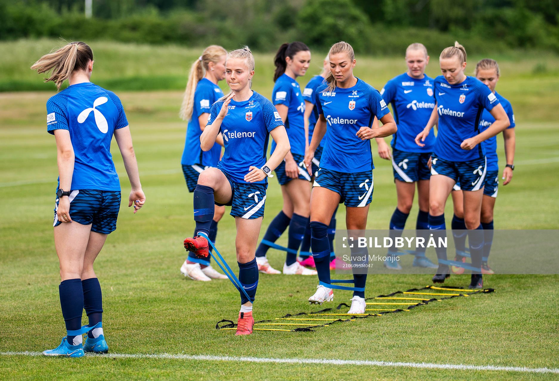 Emilie Marie Aanes Woldvik and Malin Skulstad Sunde of the