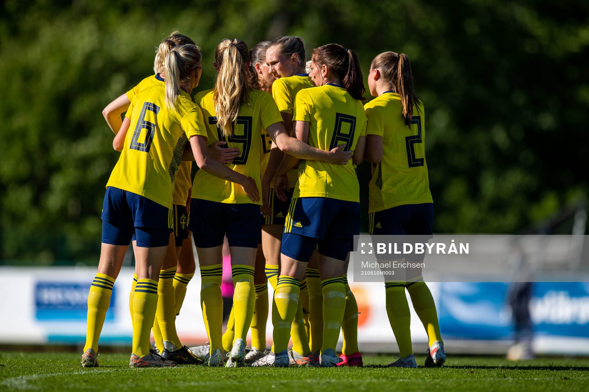 Sveriges Emilia Larsson jublar