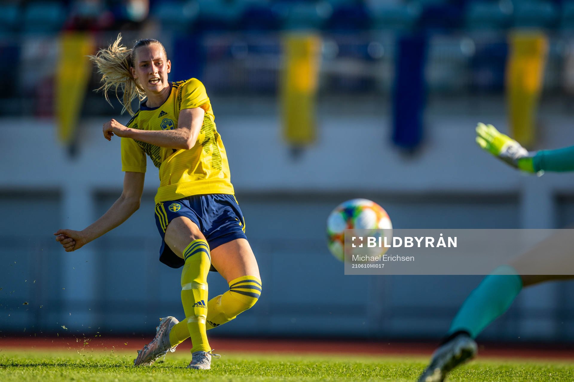 Sveriges Ellen Wangerheim skjuter 2-0