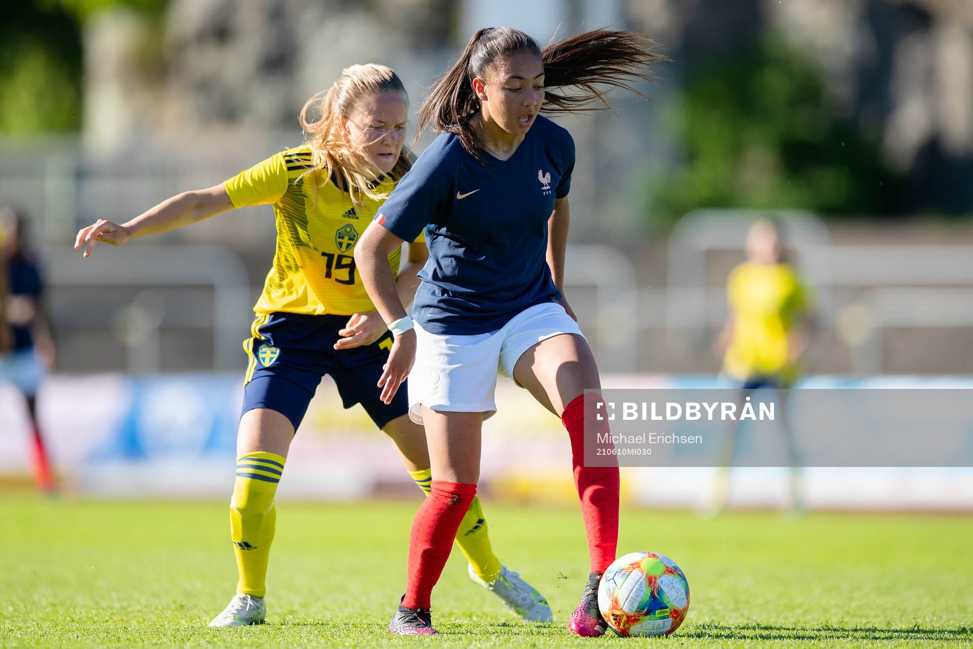 Sveriges Matilda Vinberg och Frankrikes Selma Bacha