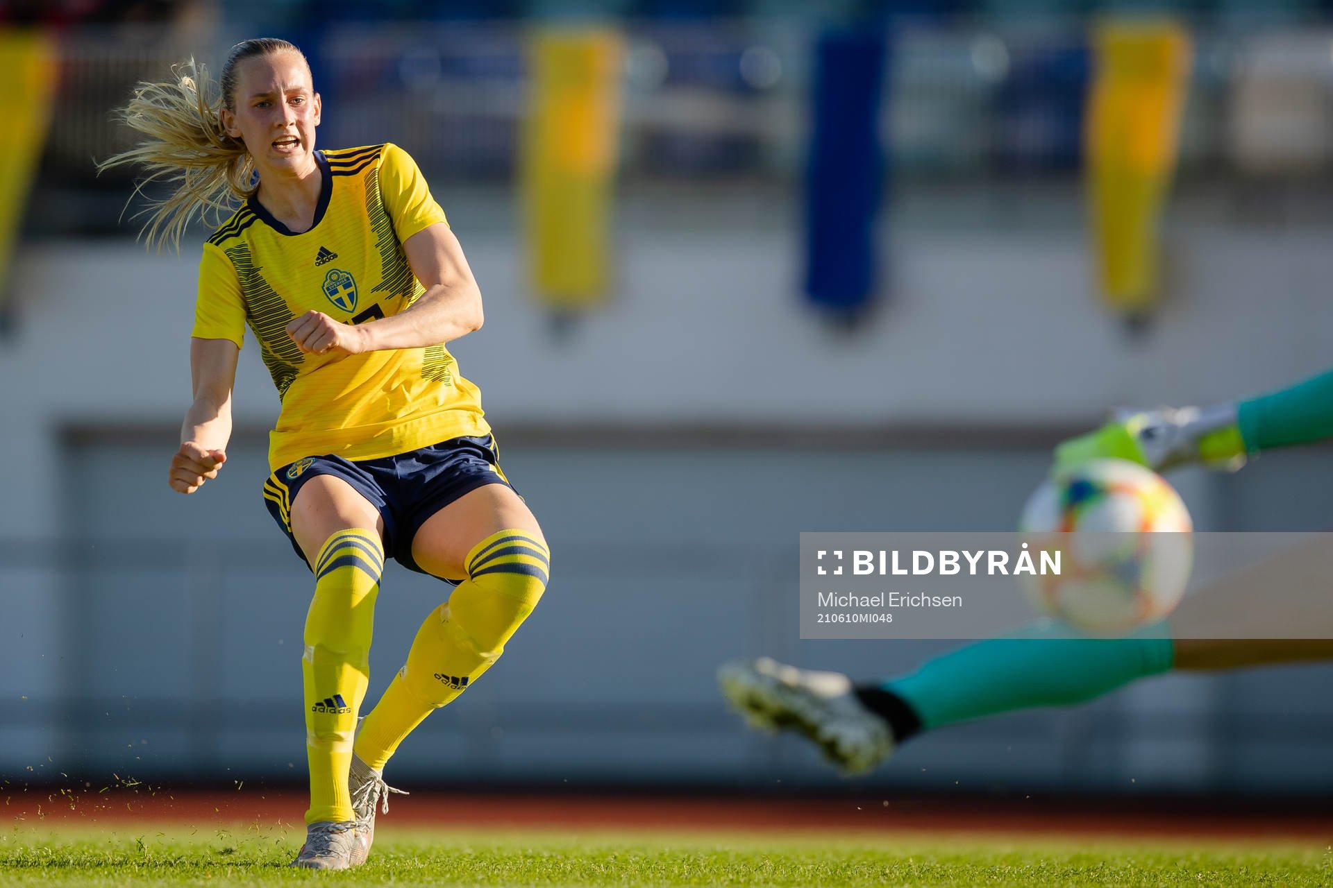 Sveriges Ellen Wangerheim skjuter 2-0