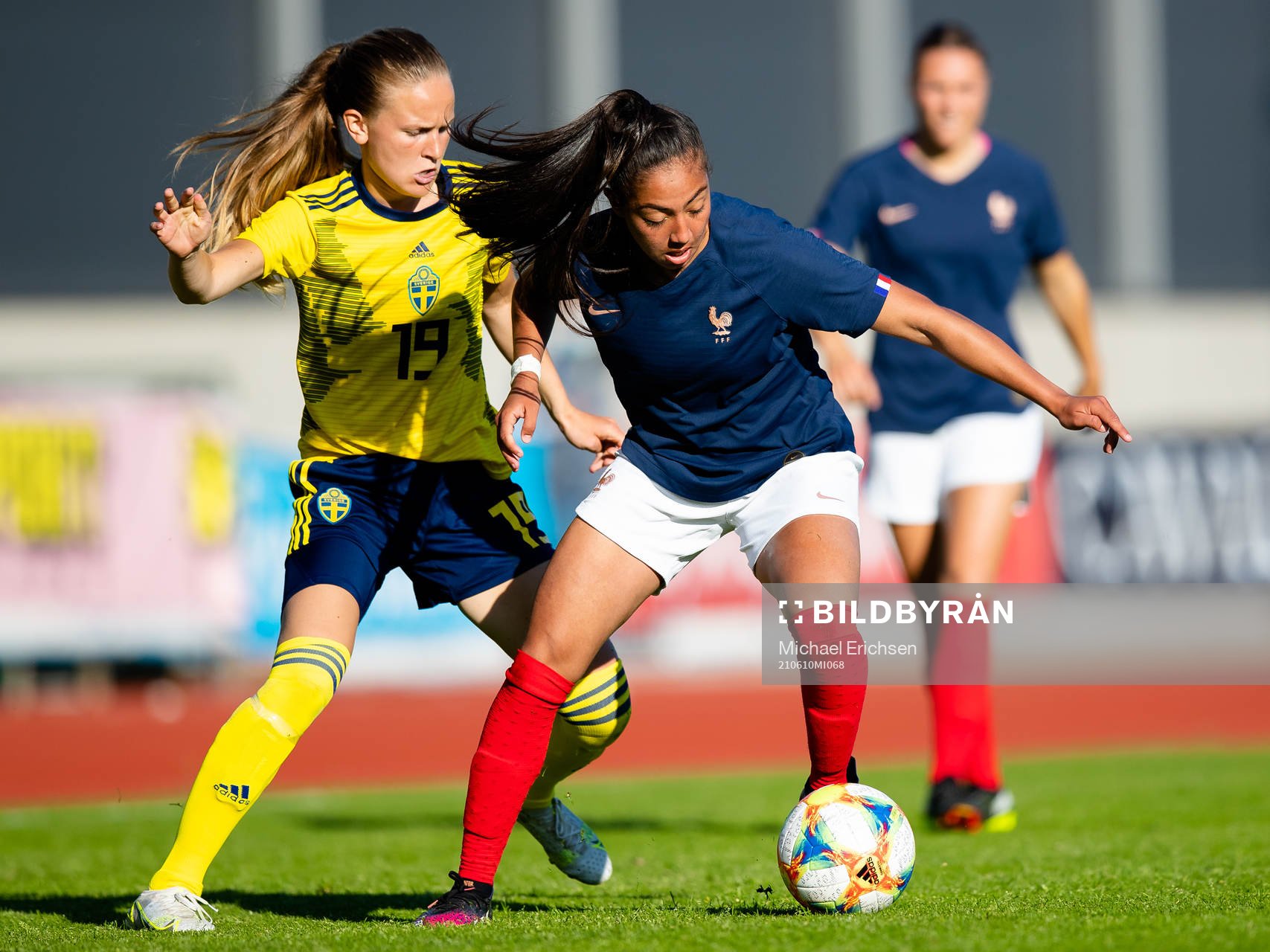 Sveriges Matilda Vinberg och Frankrikes Selma Bacha
