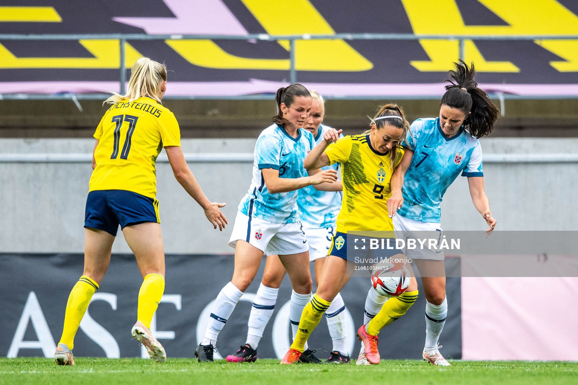 Kosovare Asllani of Sweden and Elise Hove Thorsnes and
