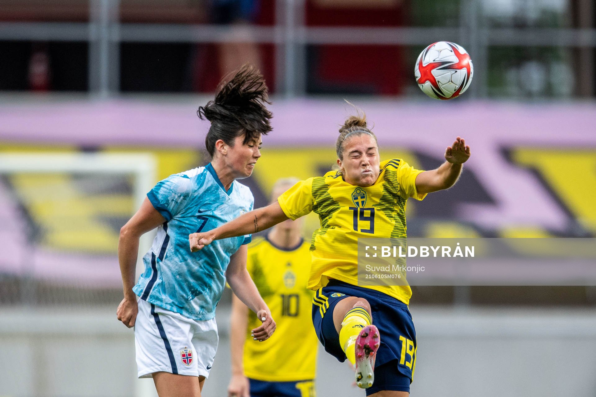 Ingrid Syrstad Engen of Norway and Filippa Angeldahl of