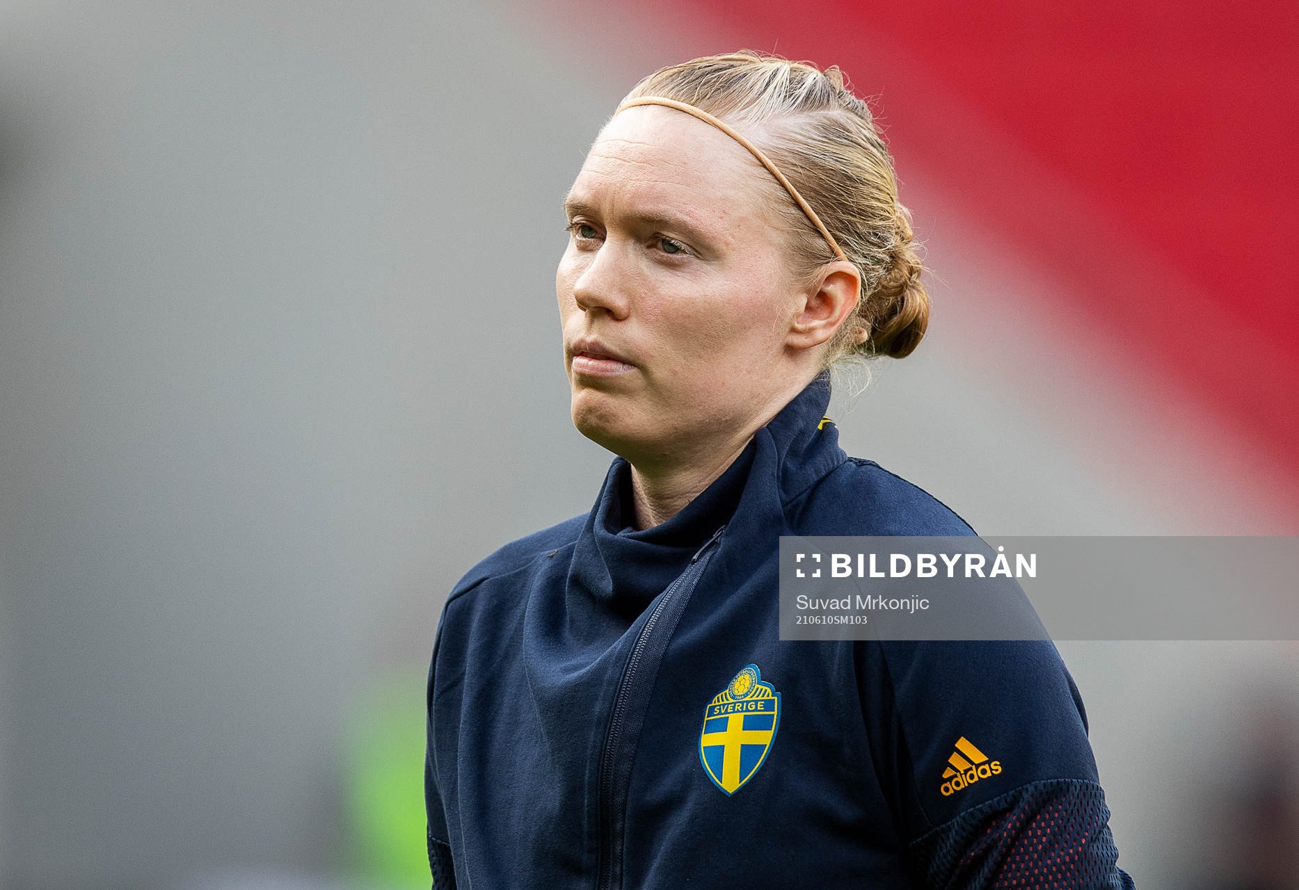 goalkeeper Hedvig Lindahl of Sweden