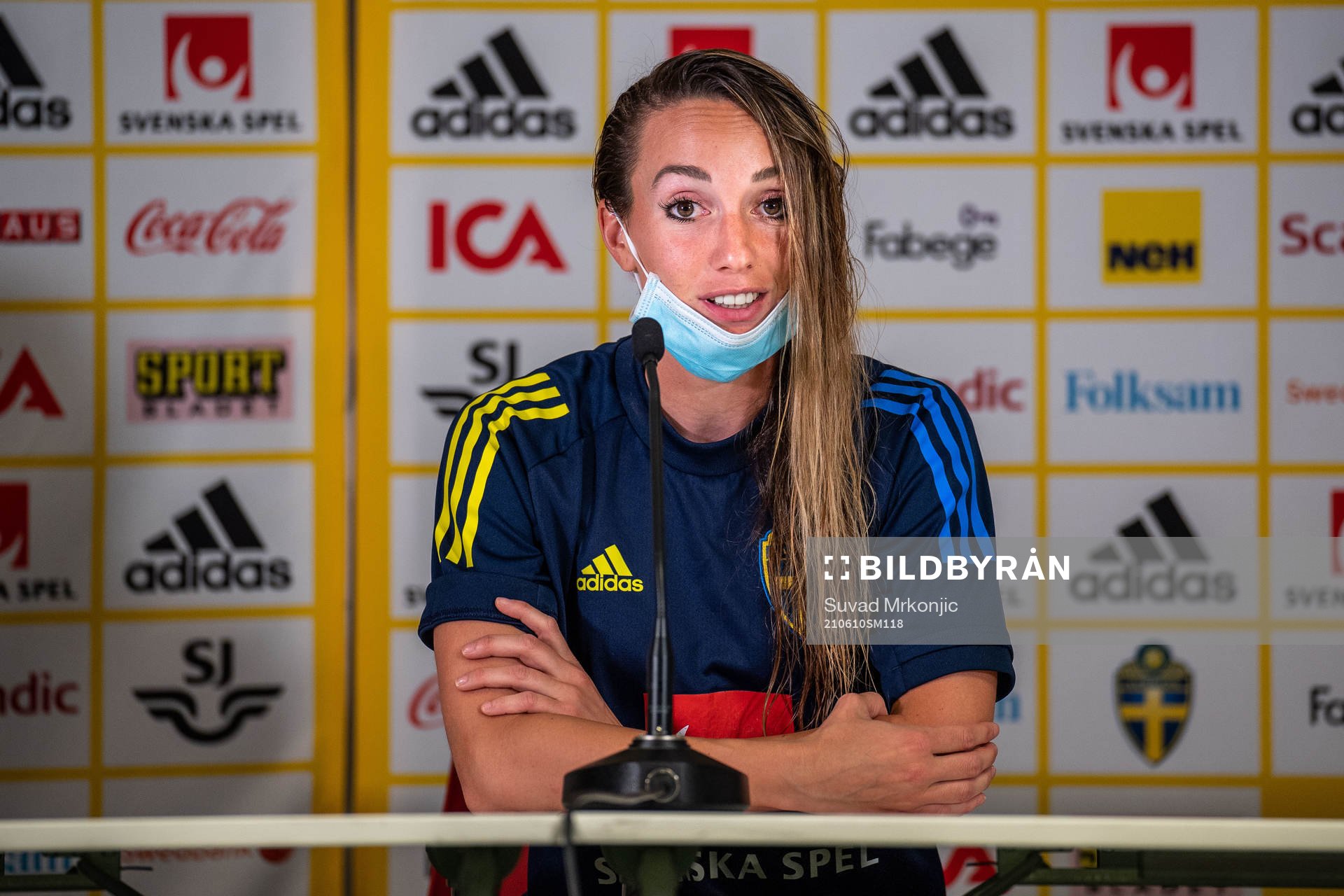 Kosovare Asllani of Sweden