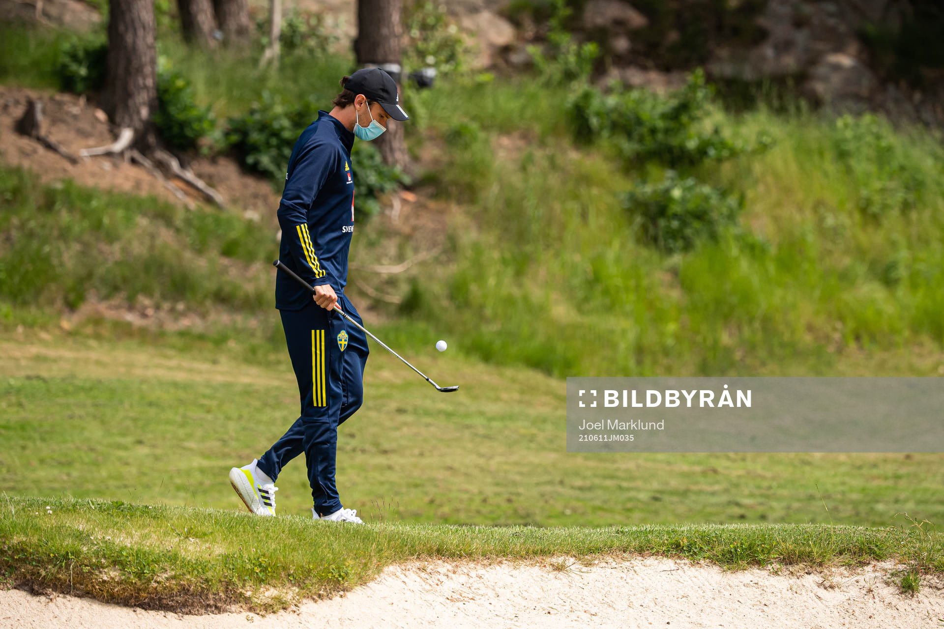 Albin Ekdal of the Swedish national football team golfing