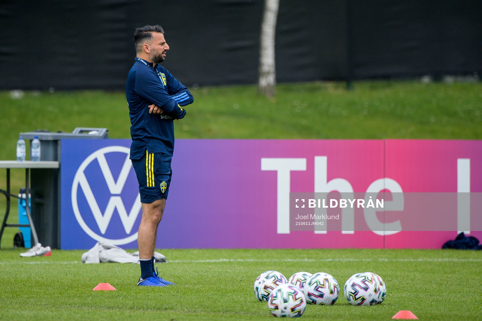 Poya Asbaghi, temporary coach of the Swedish national