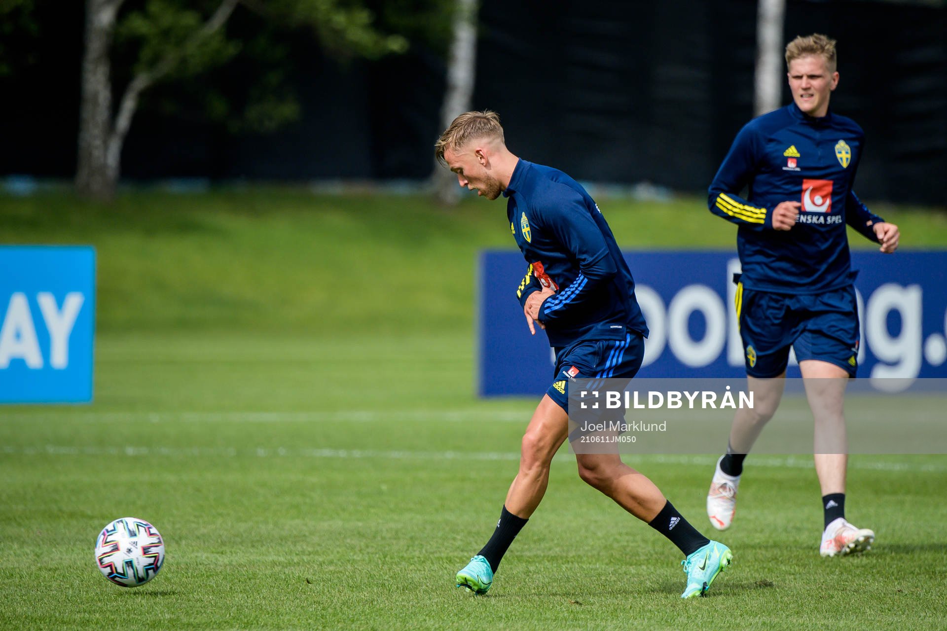 Jesper Karlsson and Joakim Nilsson of the Swedish national