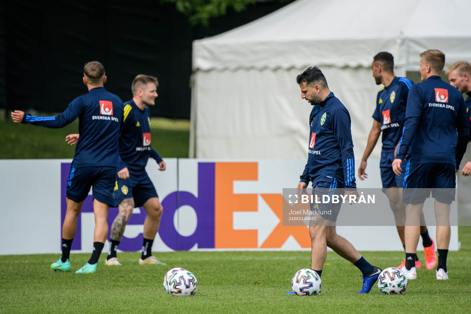 Poya Asbaghi, temporary coach of the Swedish national