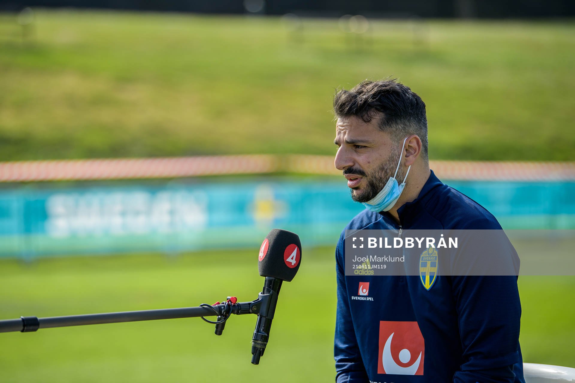 Poya Asbaghi, temporary coach of the Swedish national