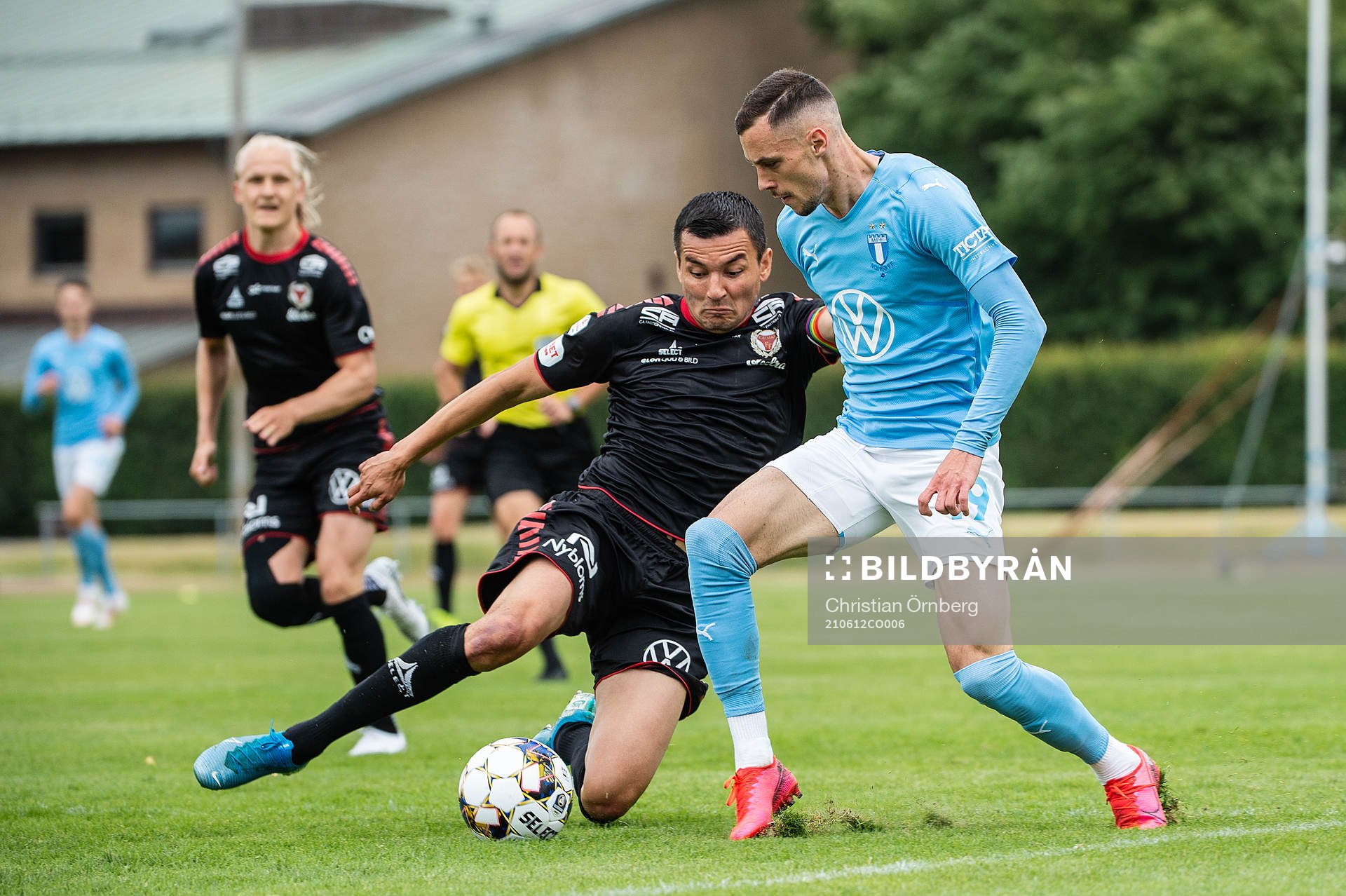 Kalmars Emin Nouri och Malmö FFs Veljko Birmancevic