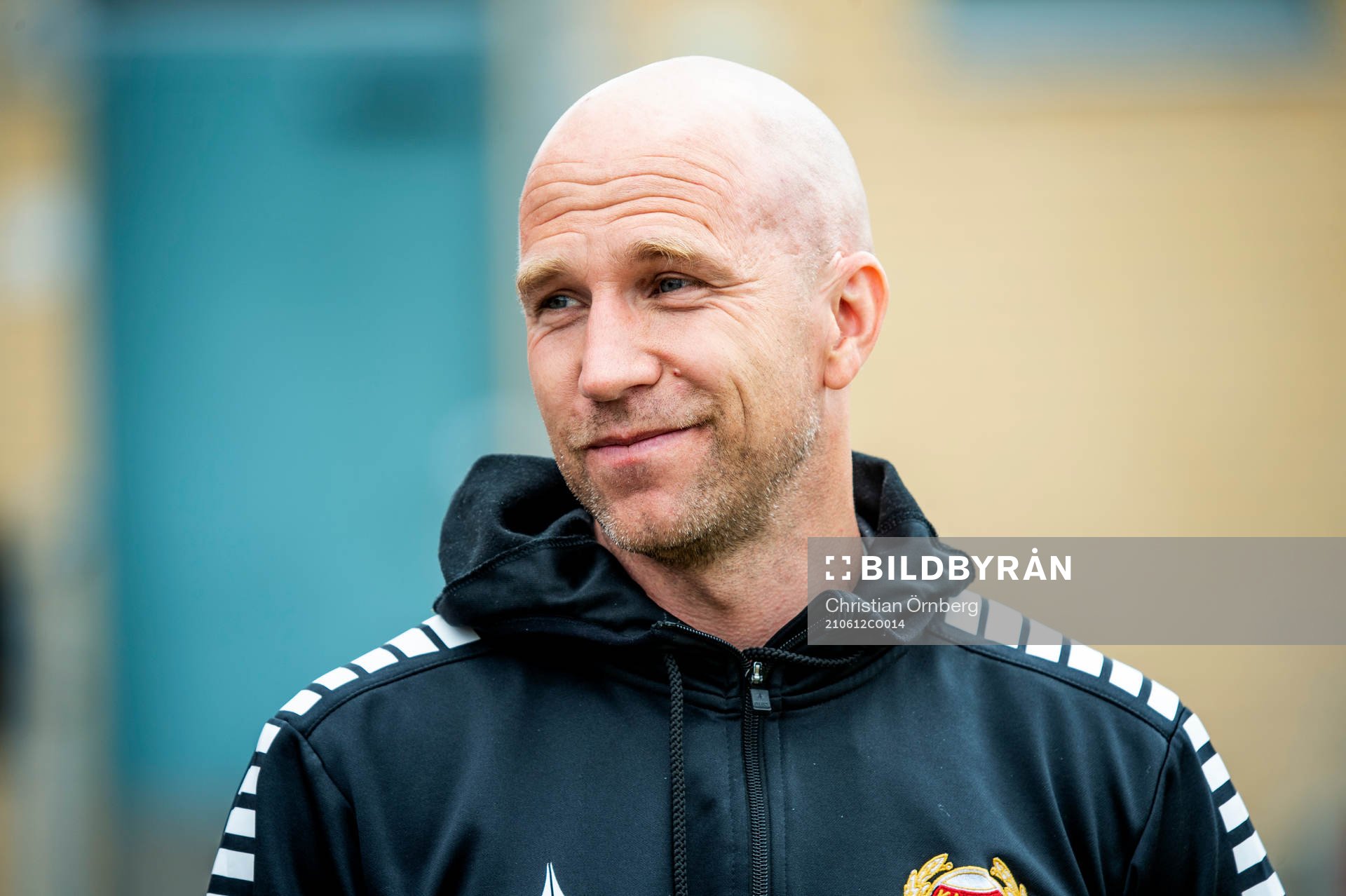 Kalmars tränare Henrik Rydström innan fotbollsmatchen i