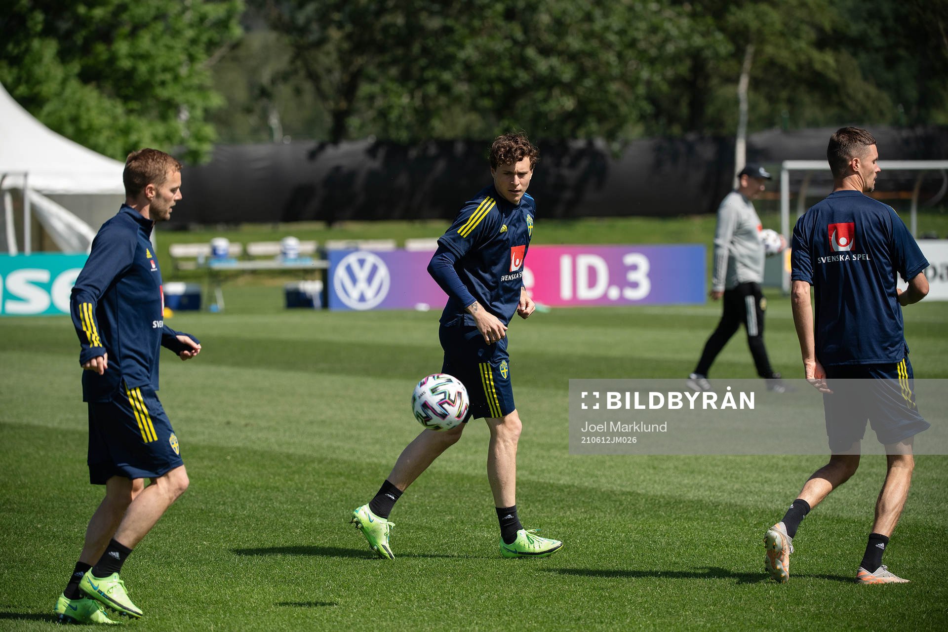 Sebastian Larsson, Victor Nilsson Lindelöf  and Mikael