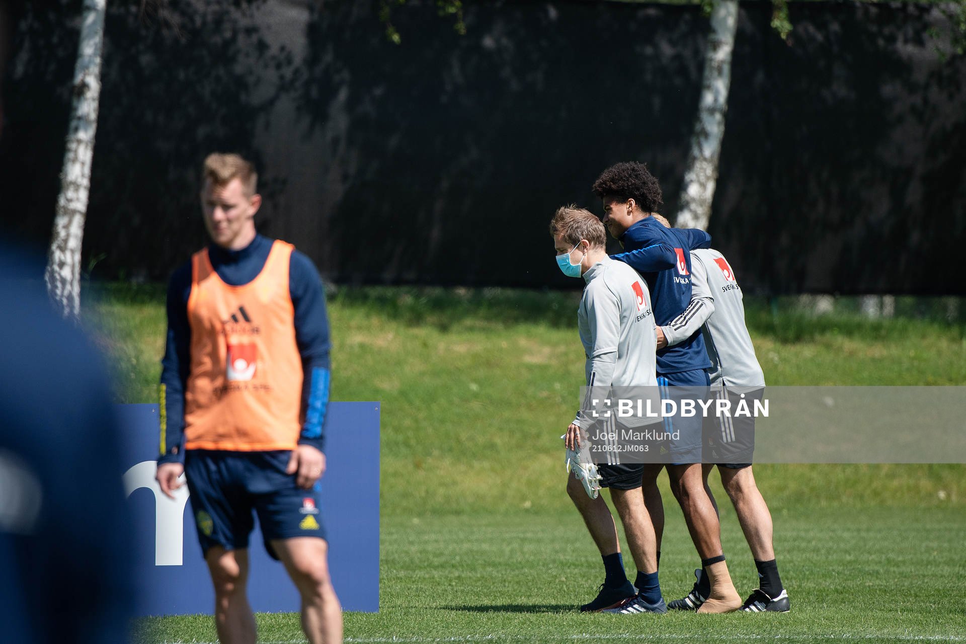 Jens Cajuste of the Swedish national football team leaves