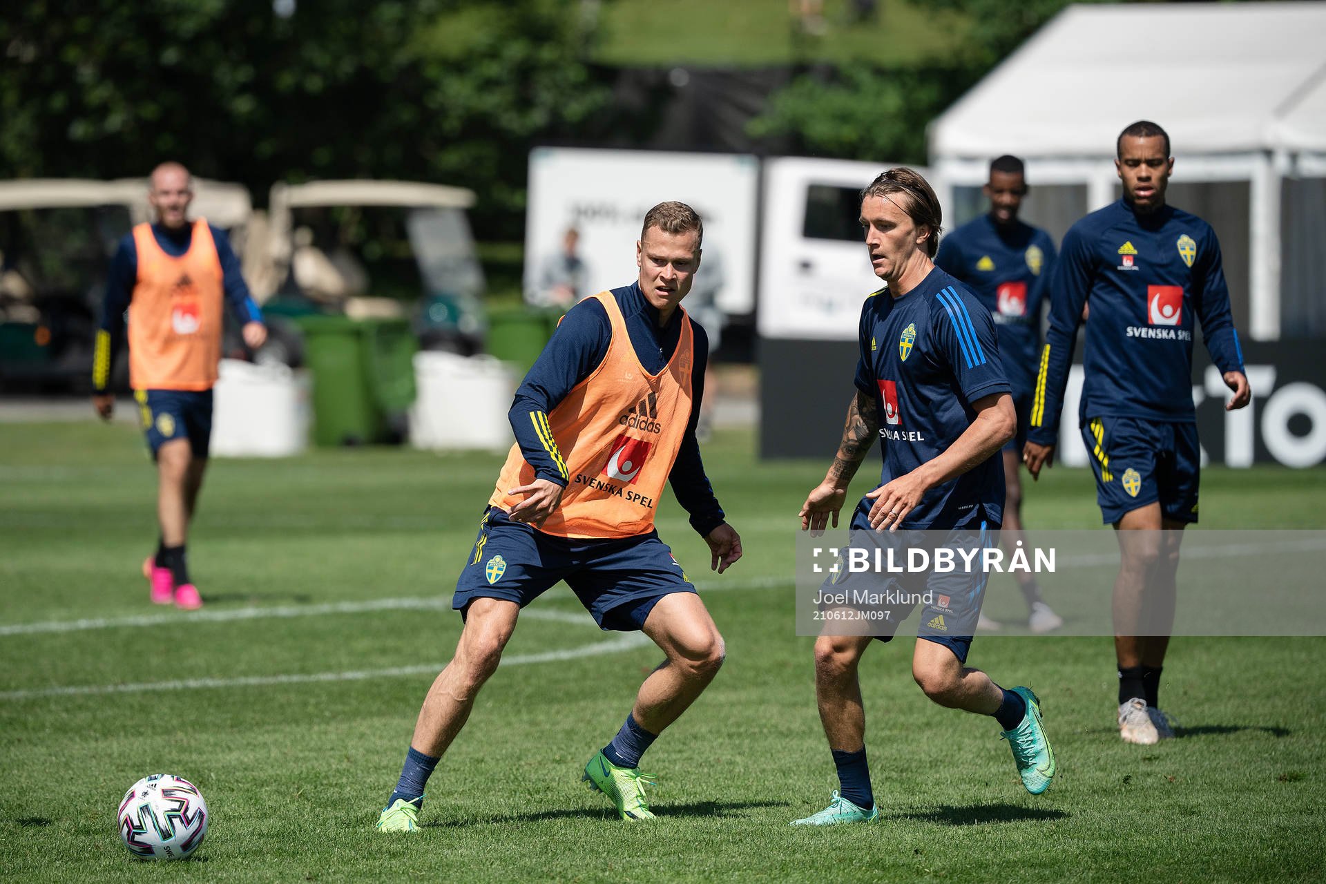 Viktor Claesson and Kristoffer Olsson of the Swedish