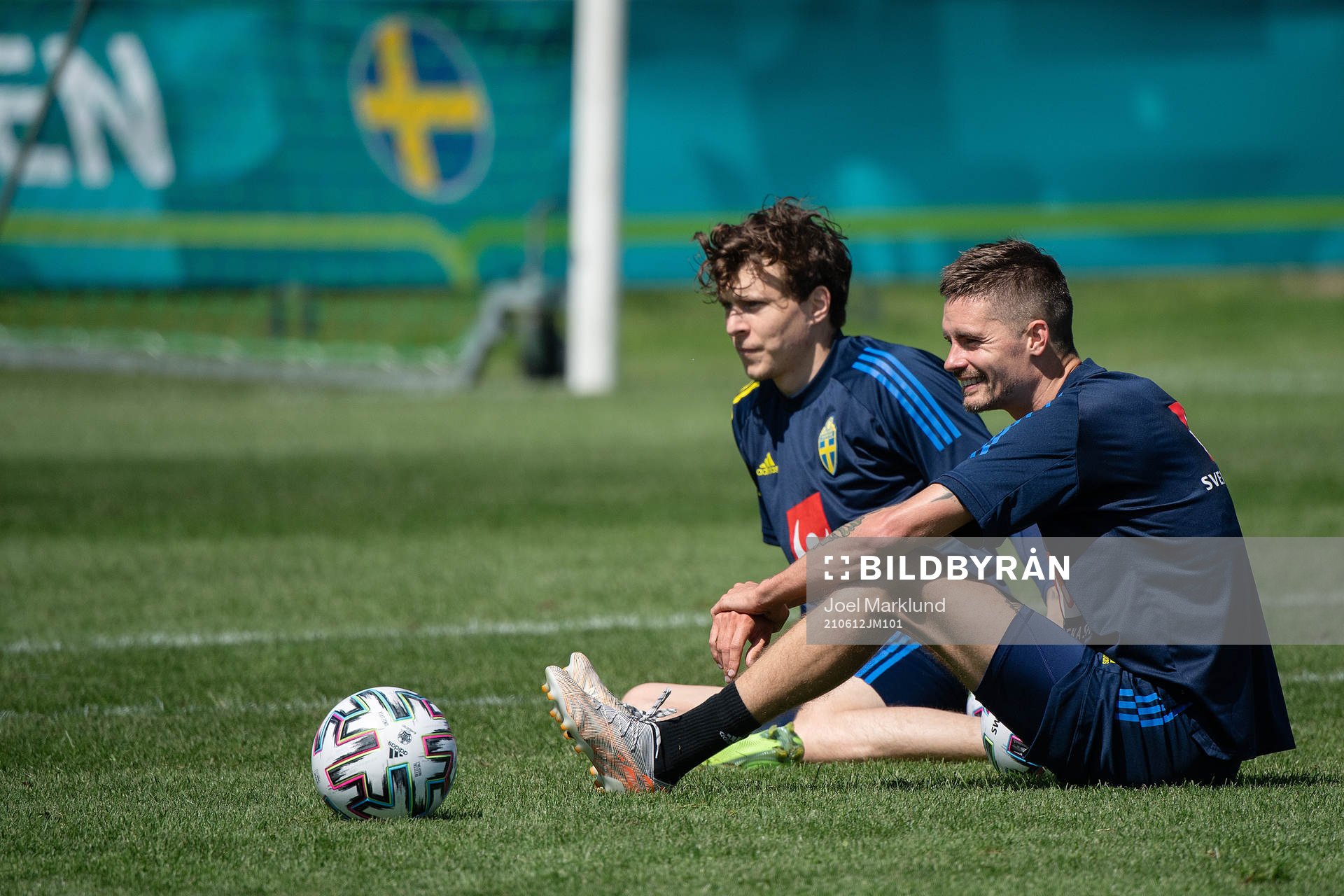 Victor Nilsson Lindelöf and Mikael Lustig of the Swedish