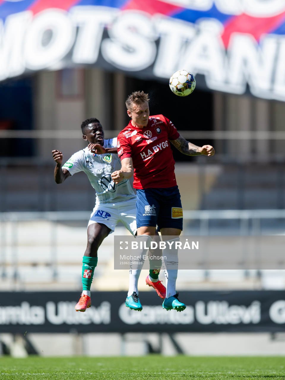 Jönköpings Eric Johana Omondi och Örgrytes Marcus