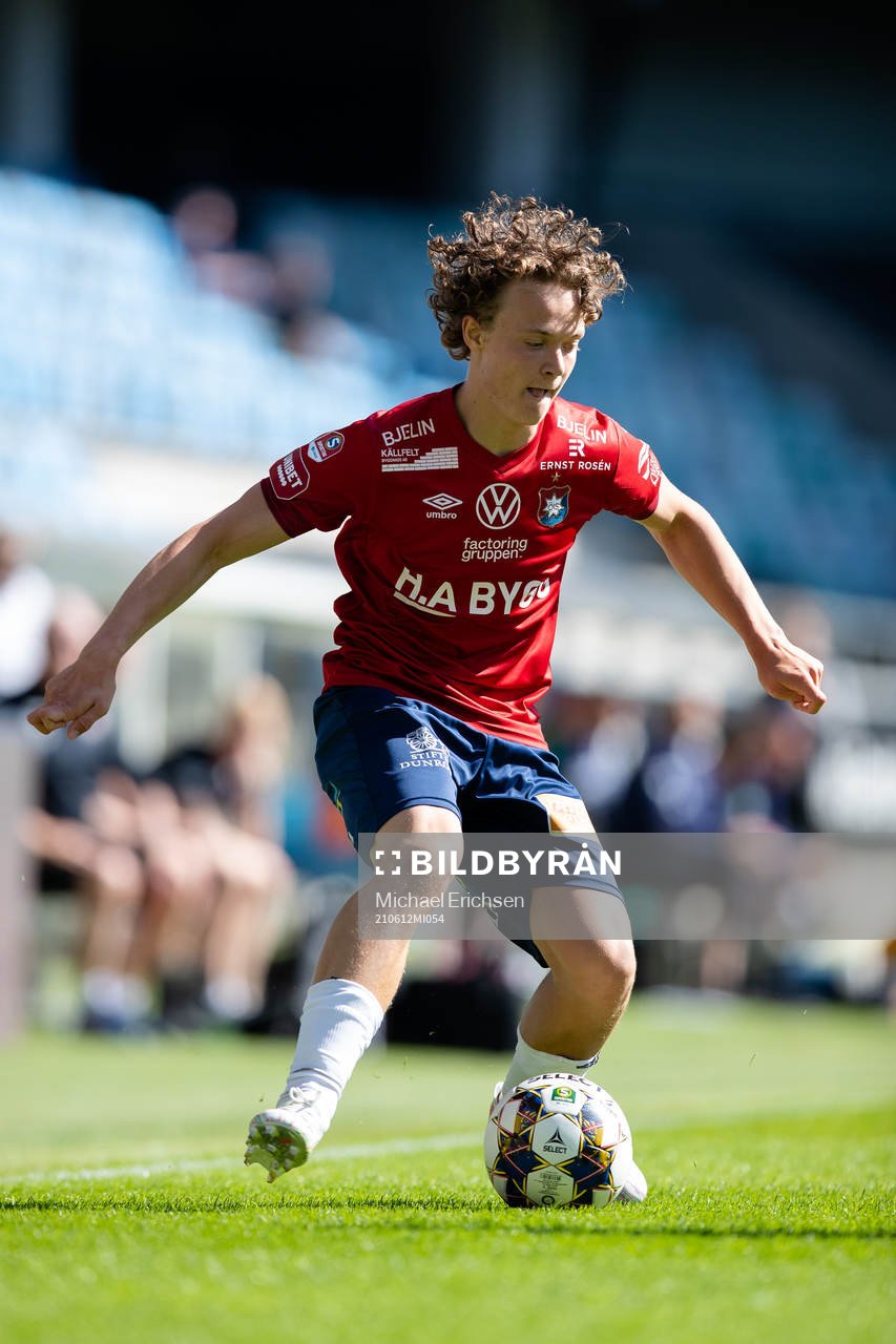 Örgrytes Herman Sjögrell under fotbollsmatchen i Superettan mellan Örgryte och Jönköpings Södra den 12 juni 2021 i Göteborg. 