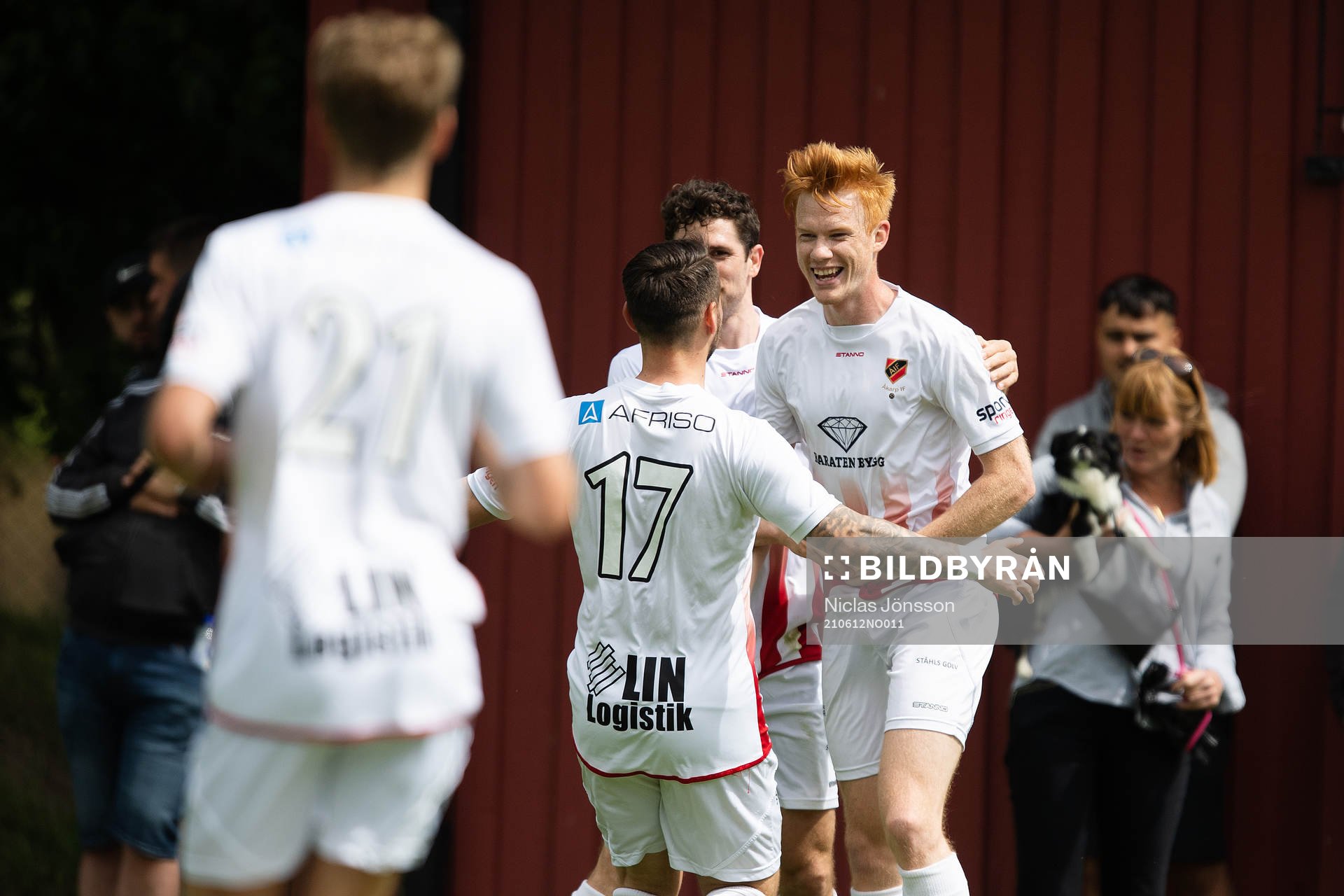 Åkarps Simon Råstedt jublar