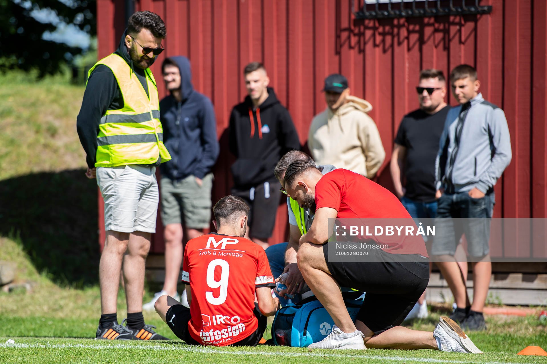 Besas Dylan Gomli får vård
