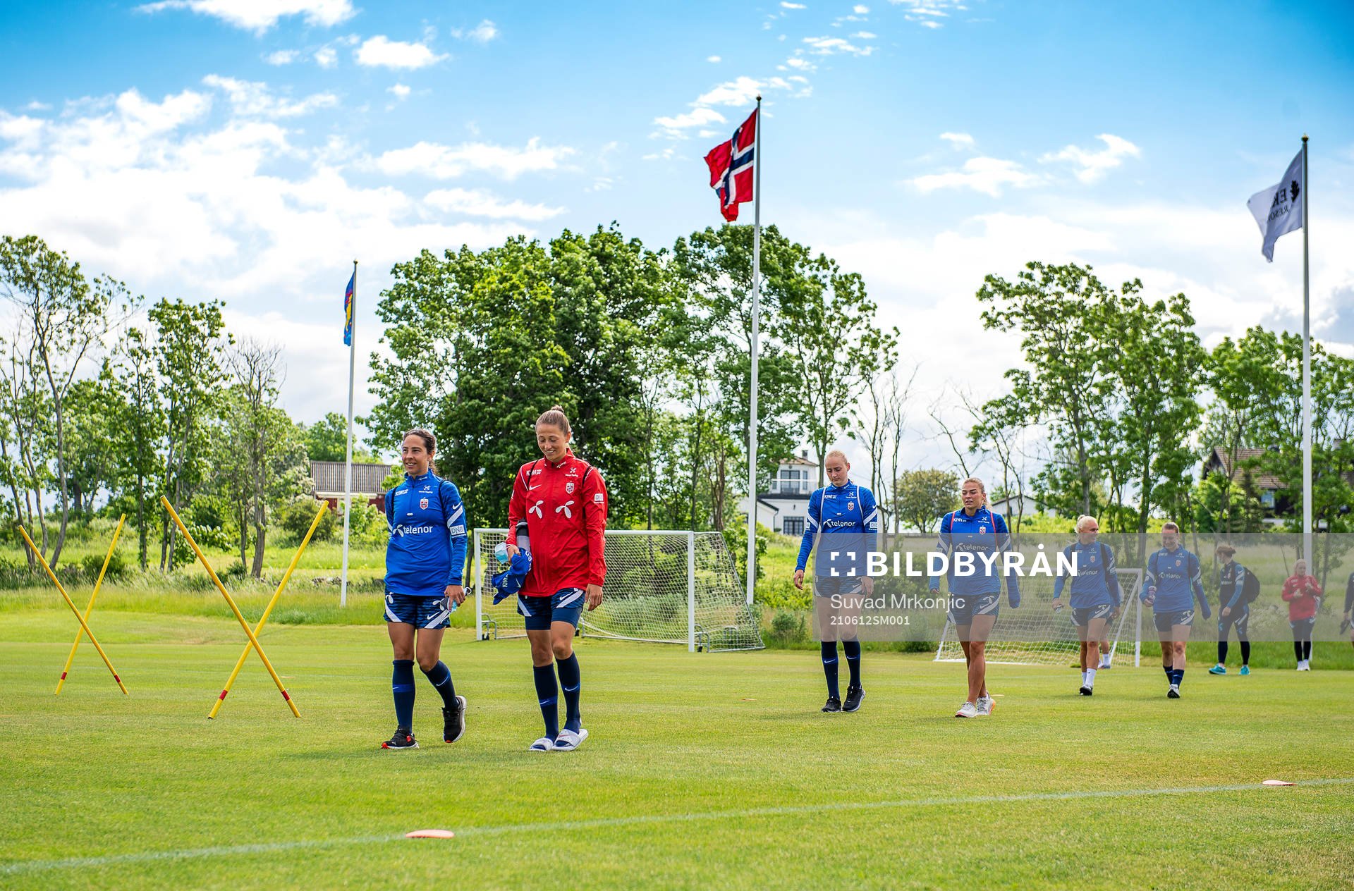 Ingrid Moe Wold, goalkeeper Cecilie Fiskerstrand, Emilie