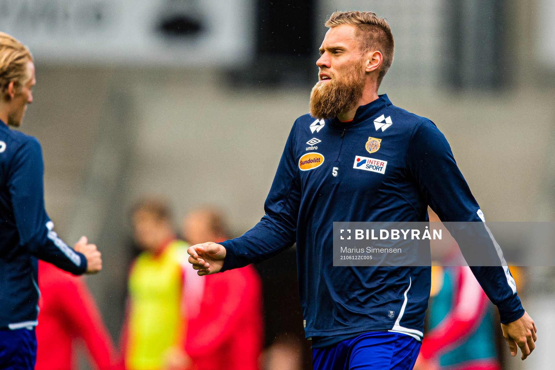 David Thomas Fällman of Aalesund warms up ahead of the OBOS-ligaen match between Aalesund and Fredrikstad on June 12, 2021 in Ålesund.