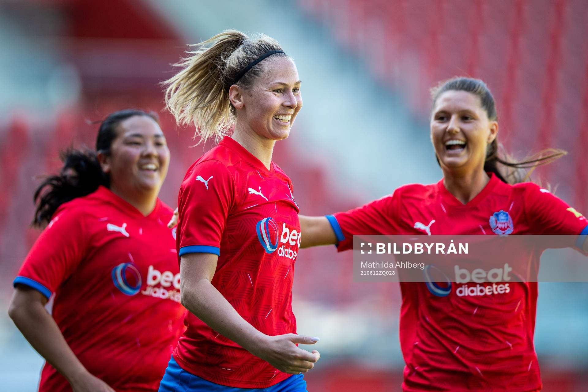 Helsingborgs Josefine Wiksell jublar