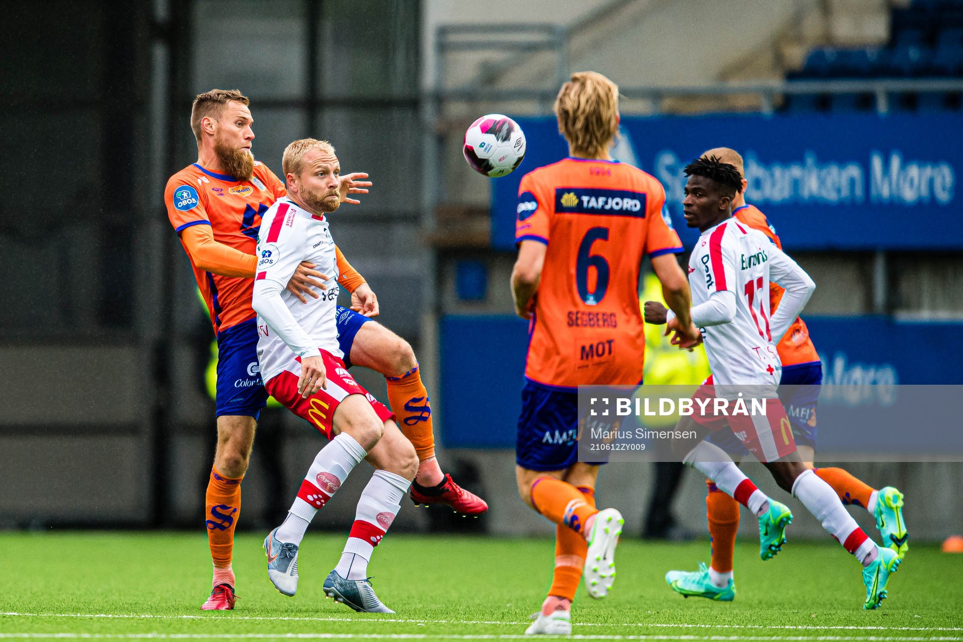 David Thomas Fällman of Aalesund and Henrik Kjelsrud