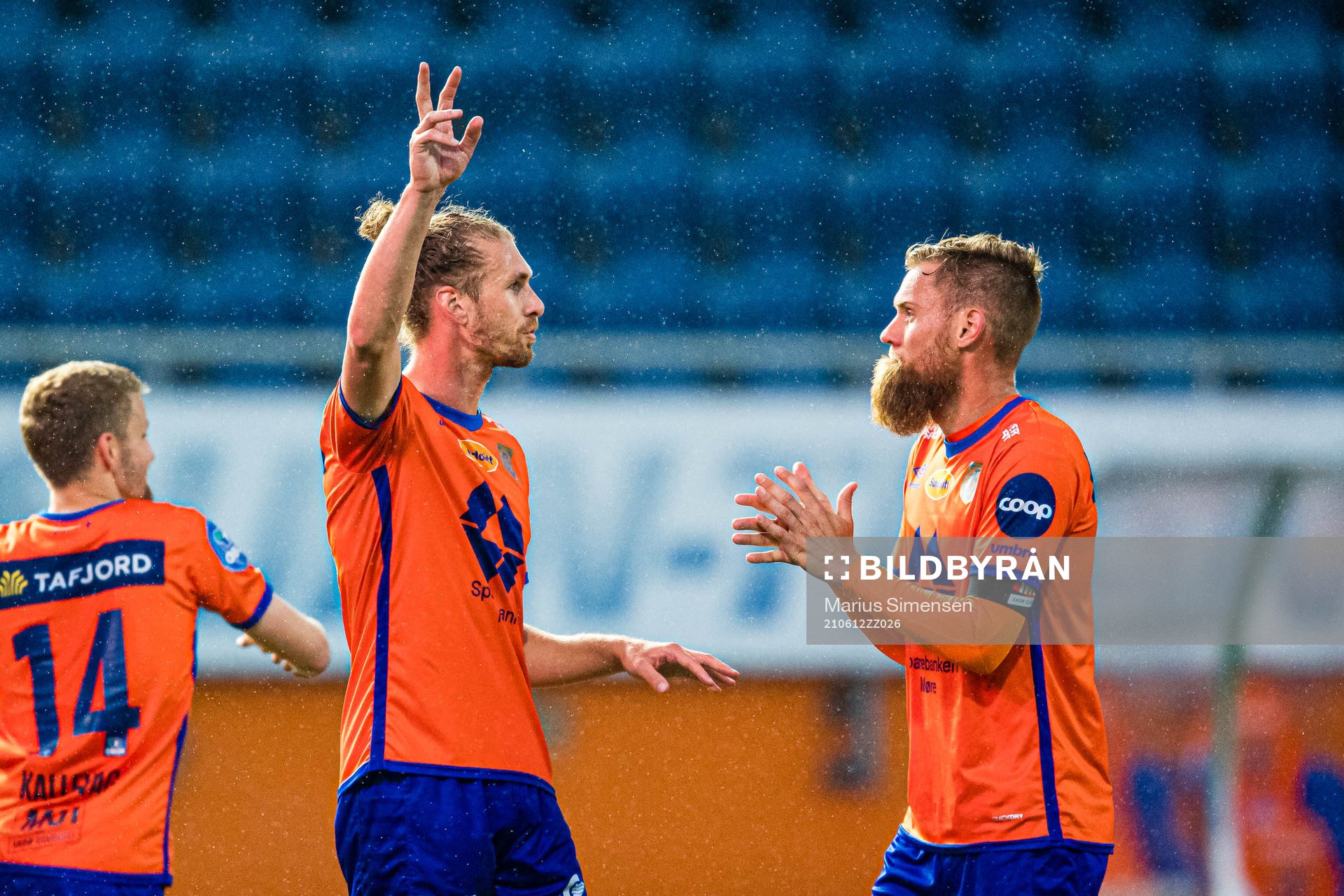 Quint Arie Jansen and David Thomas Fällman of Aalesund after the OBOS-ligaen match between Aalesund and Fredrikstad on June 12, 2021 in Ålesund.