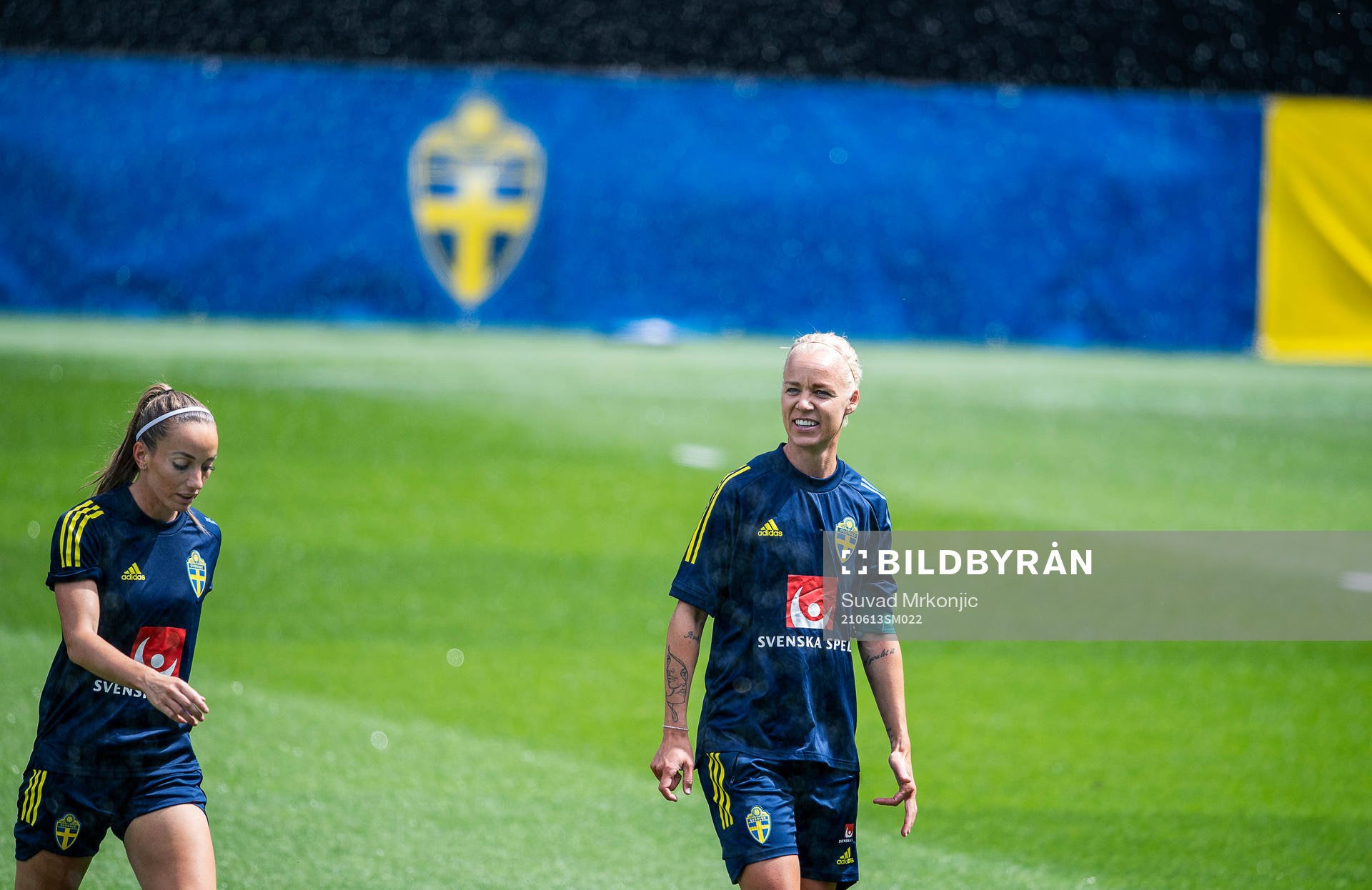 Kosovare Asllani and Caroline Seger of Sweden