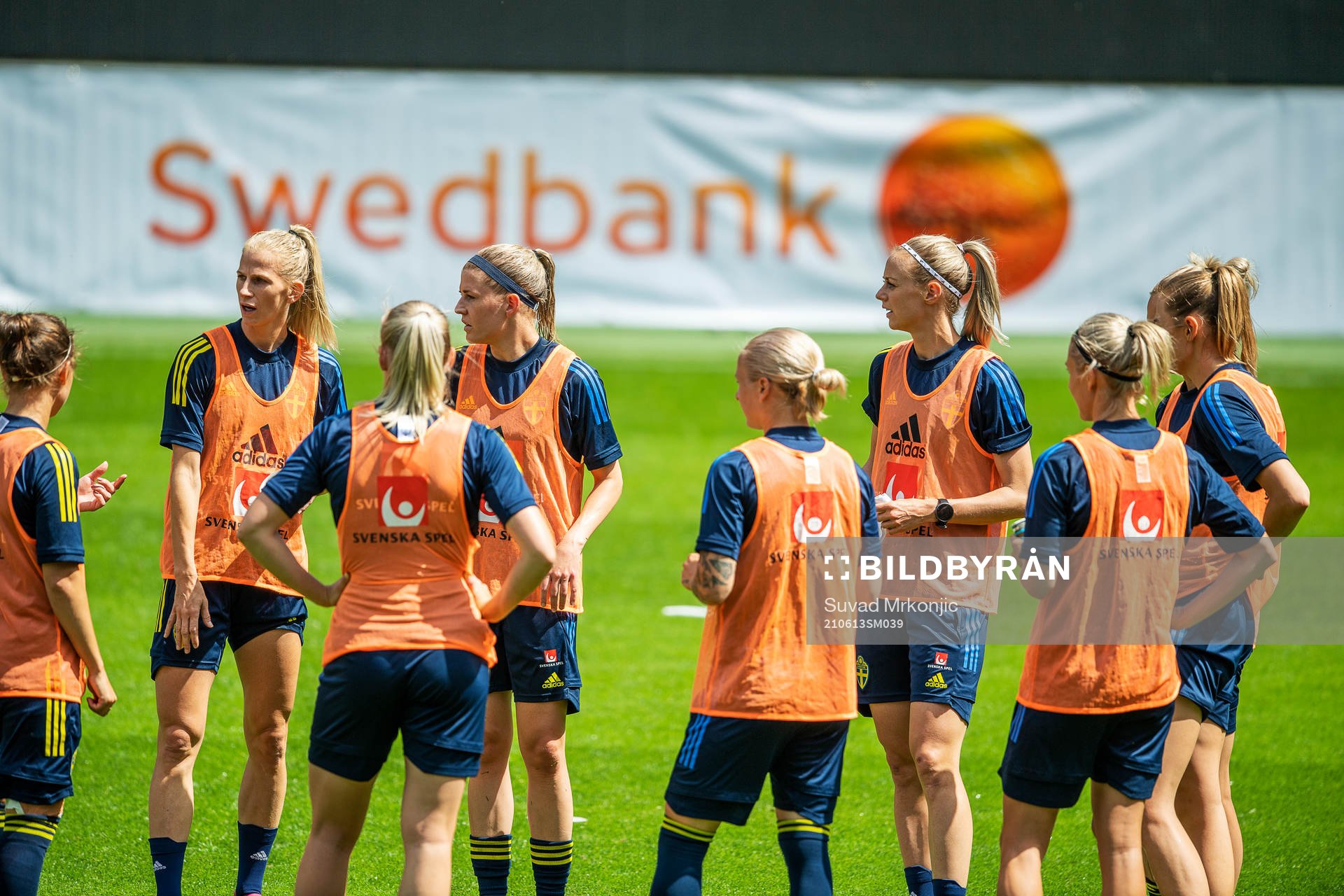 Sofia Jakobsson, Olivia Schough and Amanda Ilestedt of