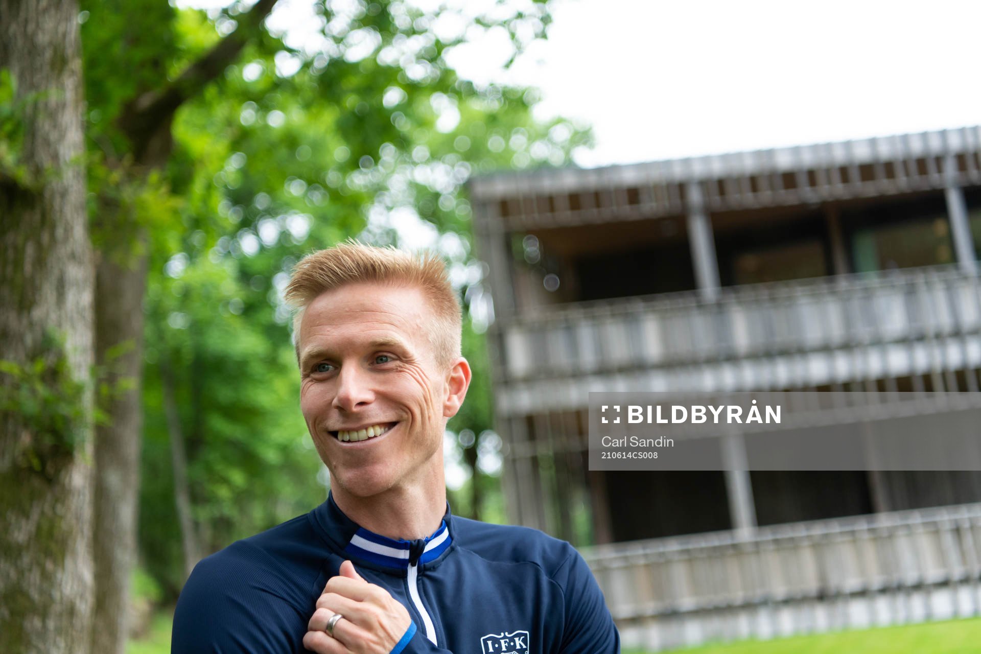 IFK Göteborgs Oscar Wendt blir intervjuad efter en träning med det allsvenska fotbollslaget med IFK Göteborg den 14 juni 2021 i Göteborg. 