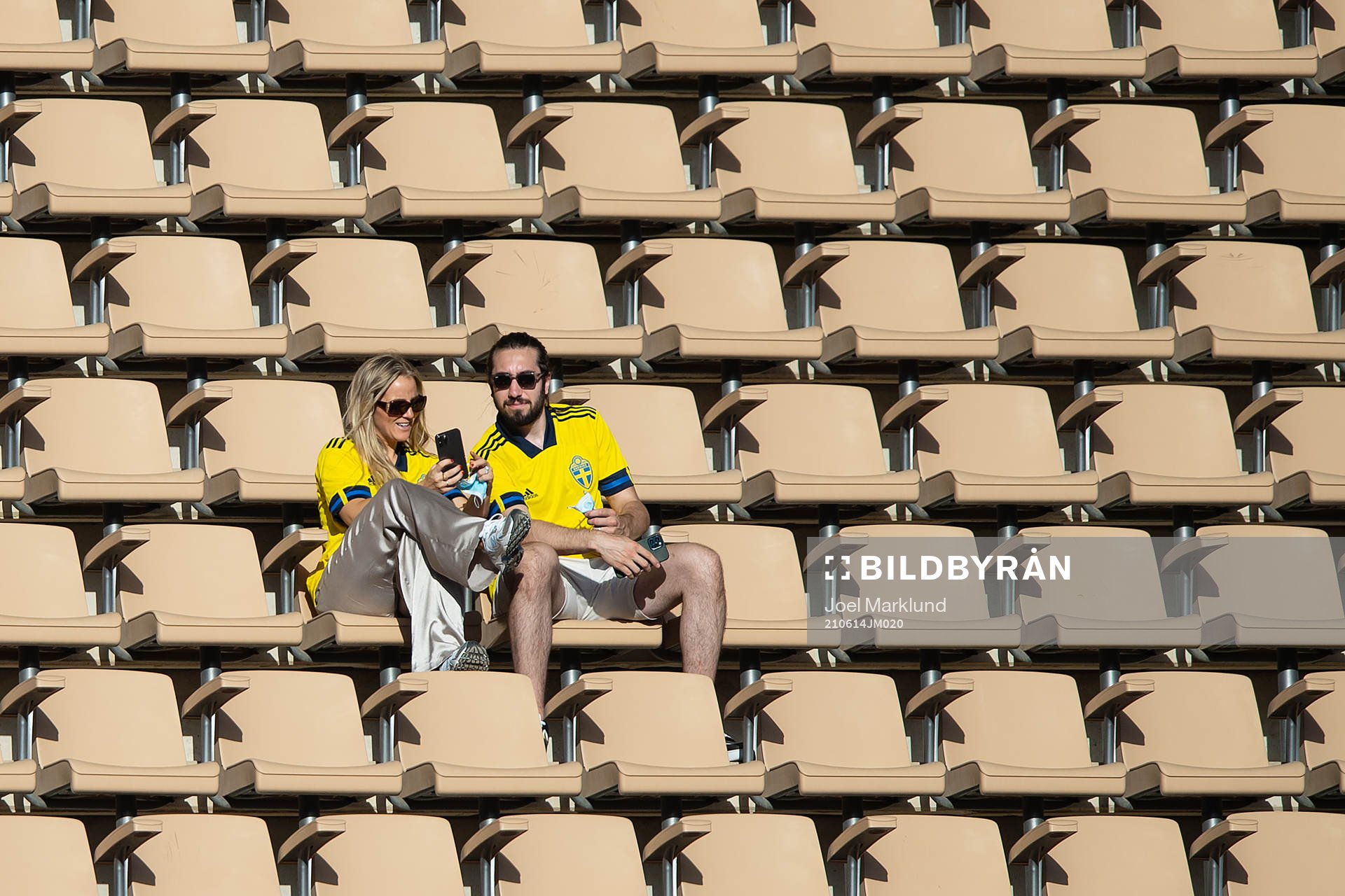 Mika Zibanejad of the New York Rangers with girlfriend and
