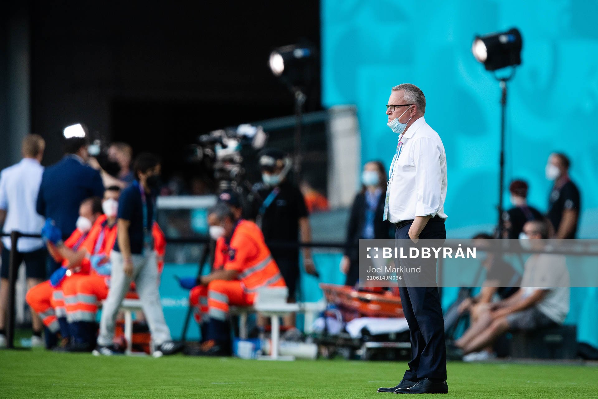 head coach Janne Andersson of Sweden